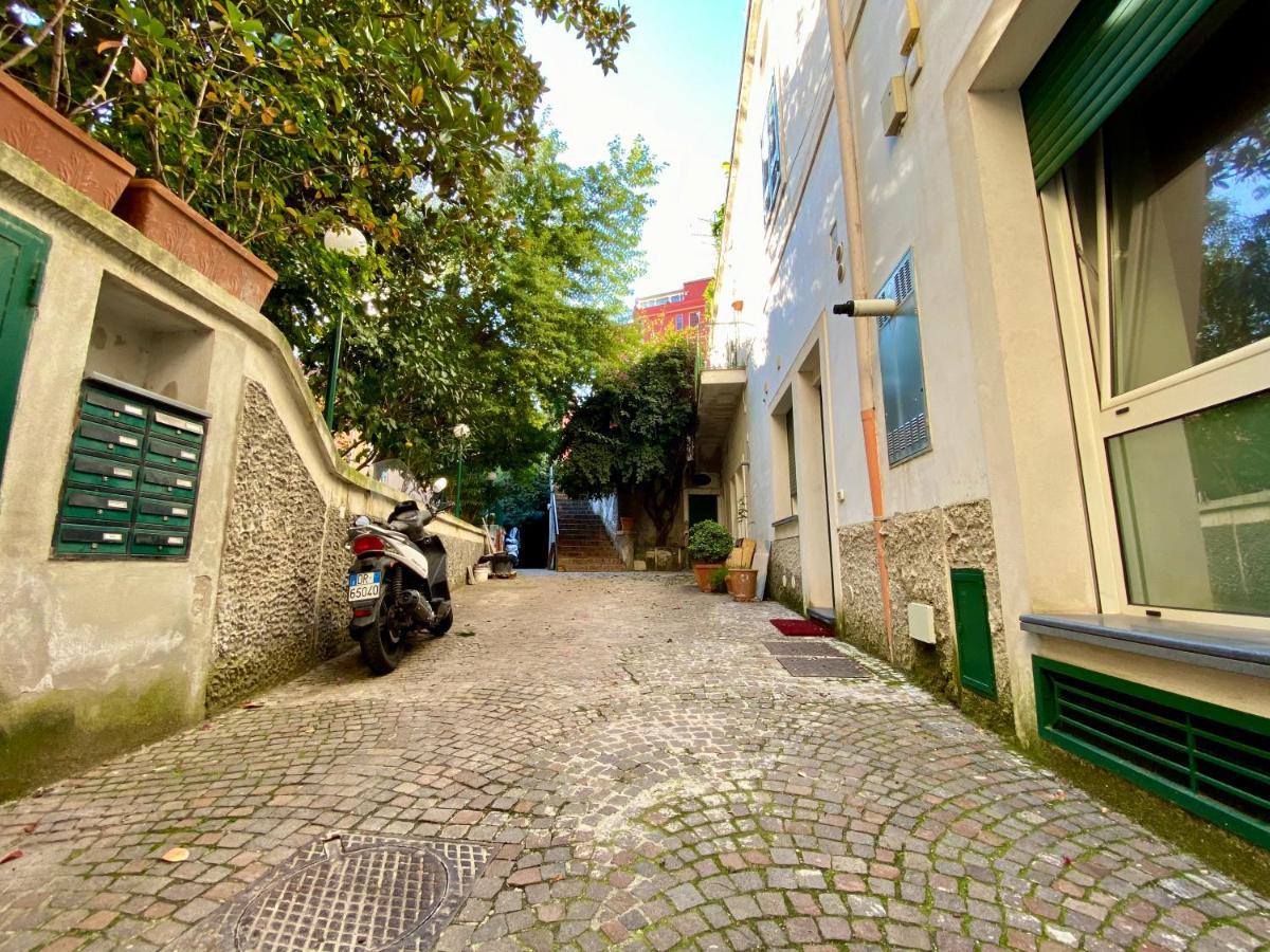 ナポリ Borgo Belvedere Bed & Breakfast エクステリア 写真