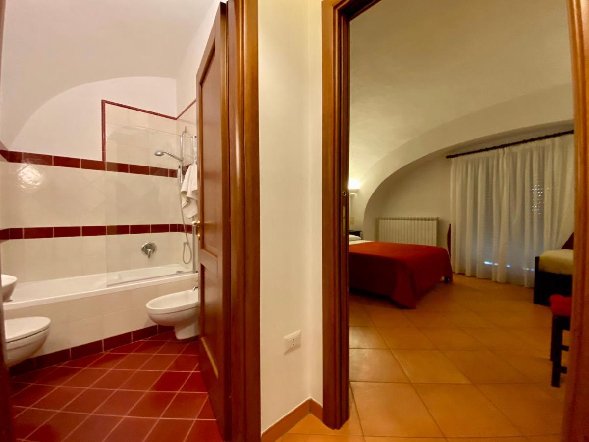 ナポリ Borgo Belvedere Bed & Breakfast エクステリア 写真