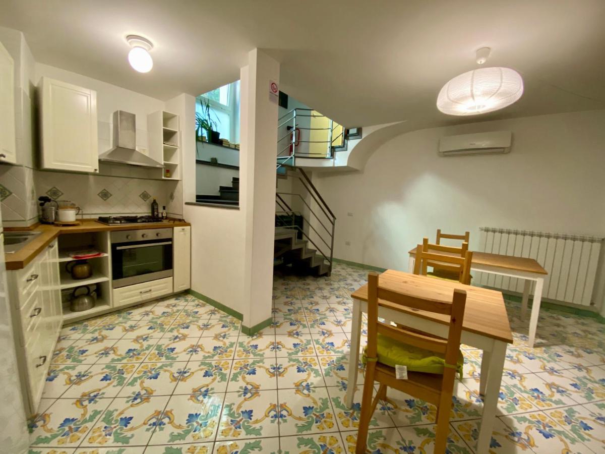 ナポリ Borgo Belvedere Bed & Breakfast エクステリア 写真